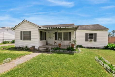 108 Fichter Street Houston TX 77022