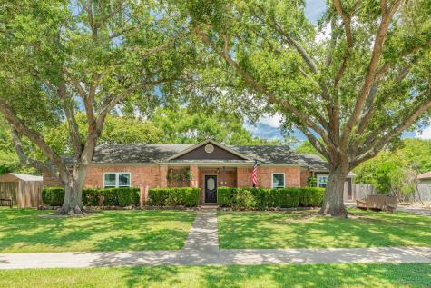 229 Any Way Street Lake Jackson TX 77566