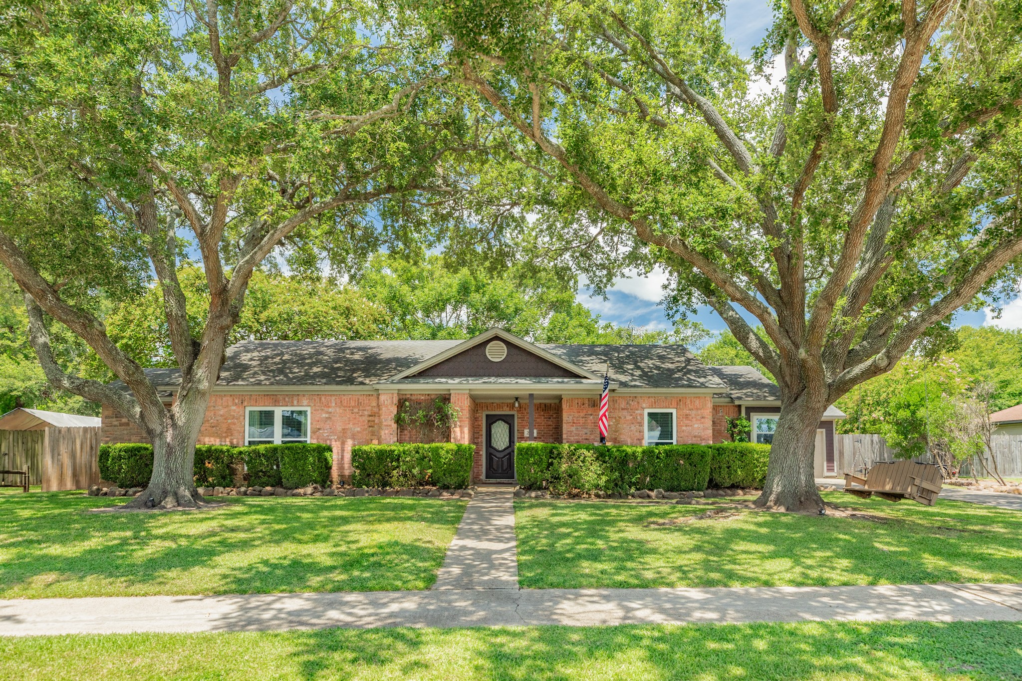 229 Any Way Street Lake Jackson TX 77566