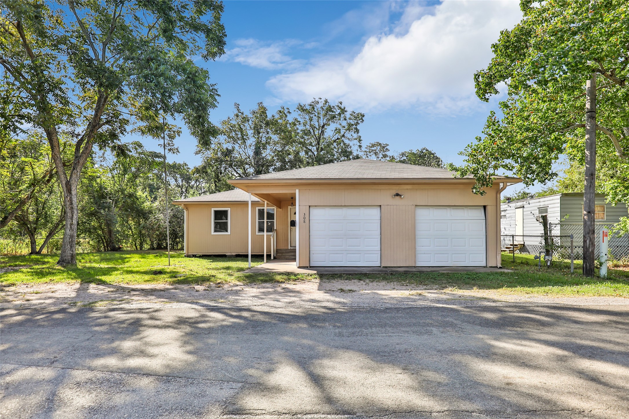 308 Hafer Street Baytown TX 77520