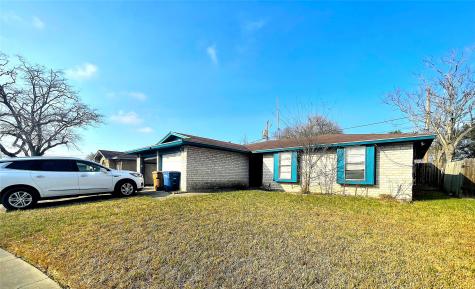 3422 Crest Lake Drive Corpus Christi TX 78415