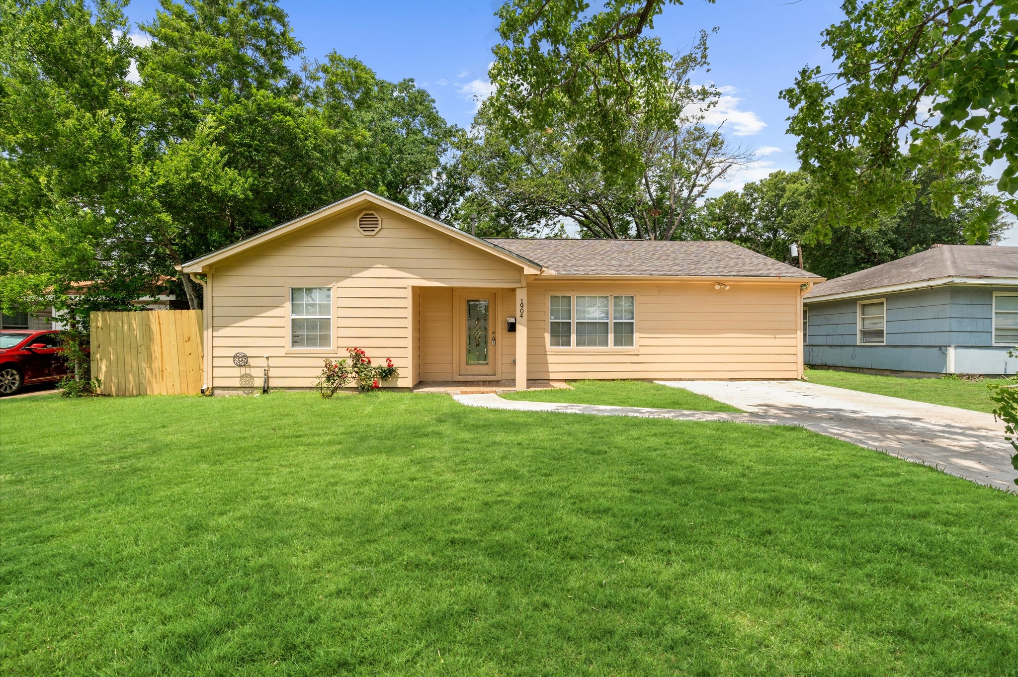 1904 Buchanan Street Pasadena TX 77502