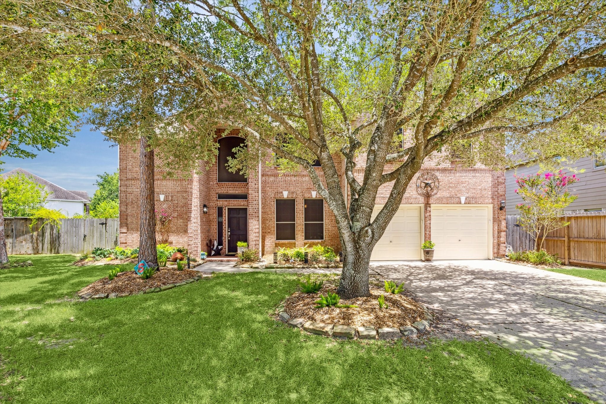 1305 Pine Sap Court Pearland TX 77581