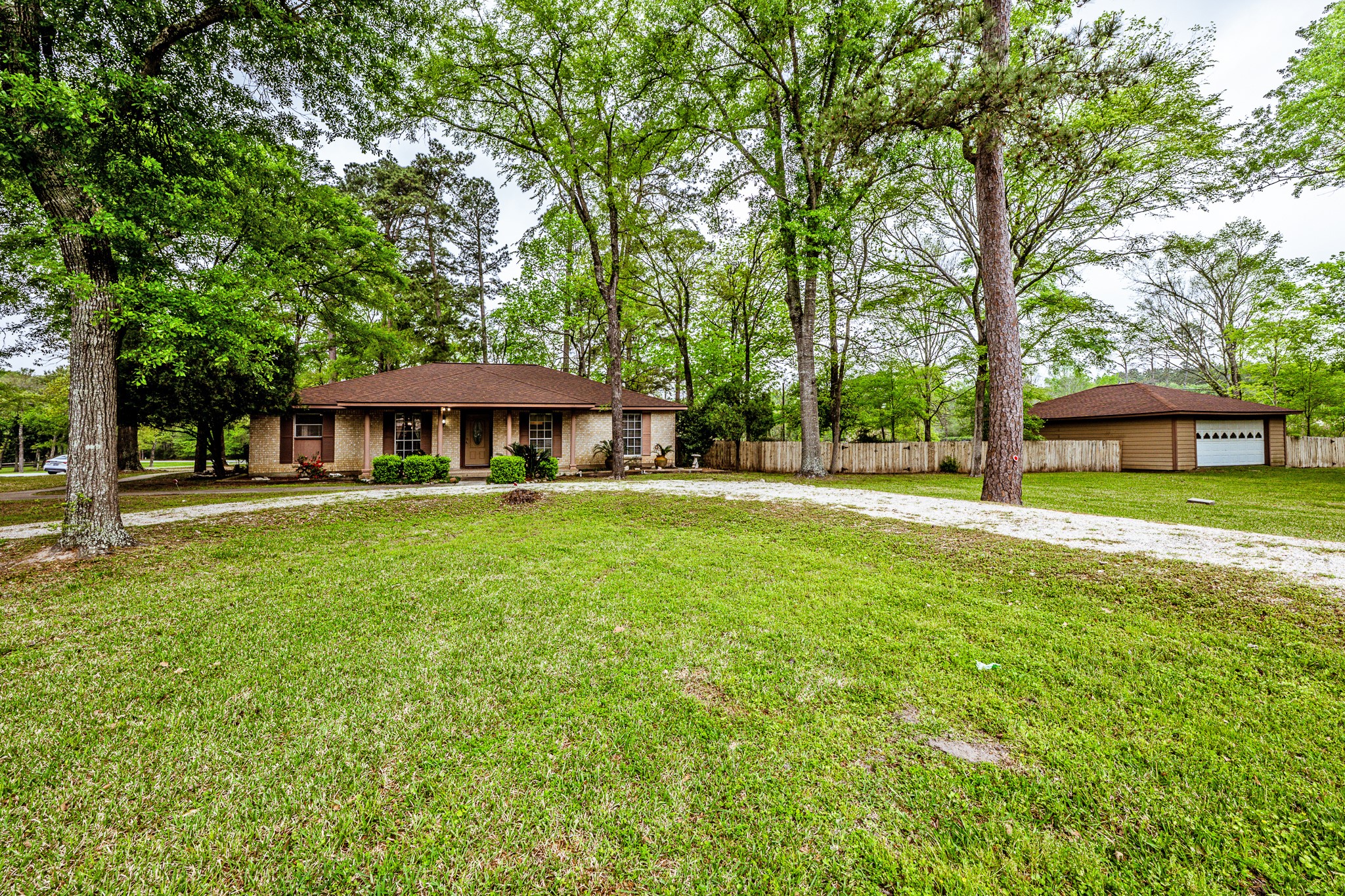 102 Trailwood Drive Huntsville TX 77340