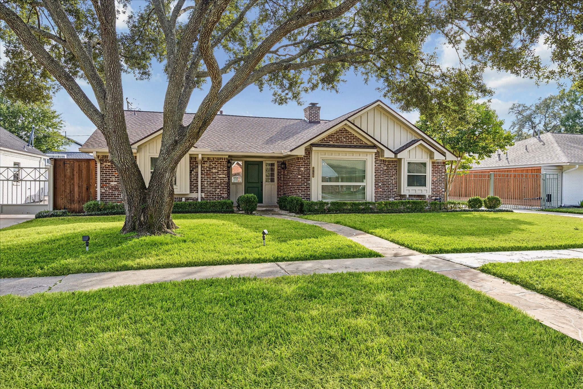 5739 Rutherglenn Drive Houston TX 77096