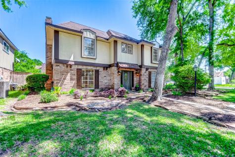 1802 Cottonwood Court Sugar Land TX 77498