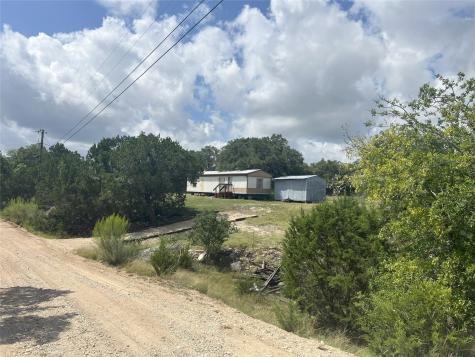 1075 Lakeshore Lane Bandera TX 78003