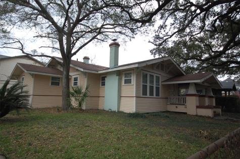 309 Bayland Avenue Houston TX 77009