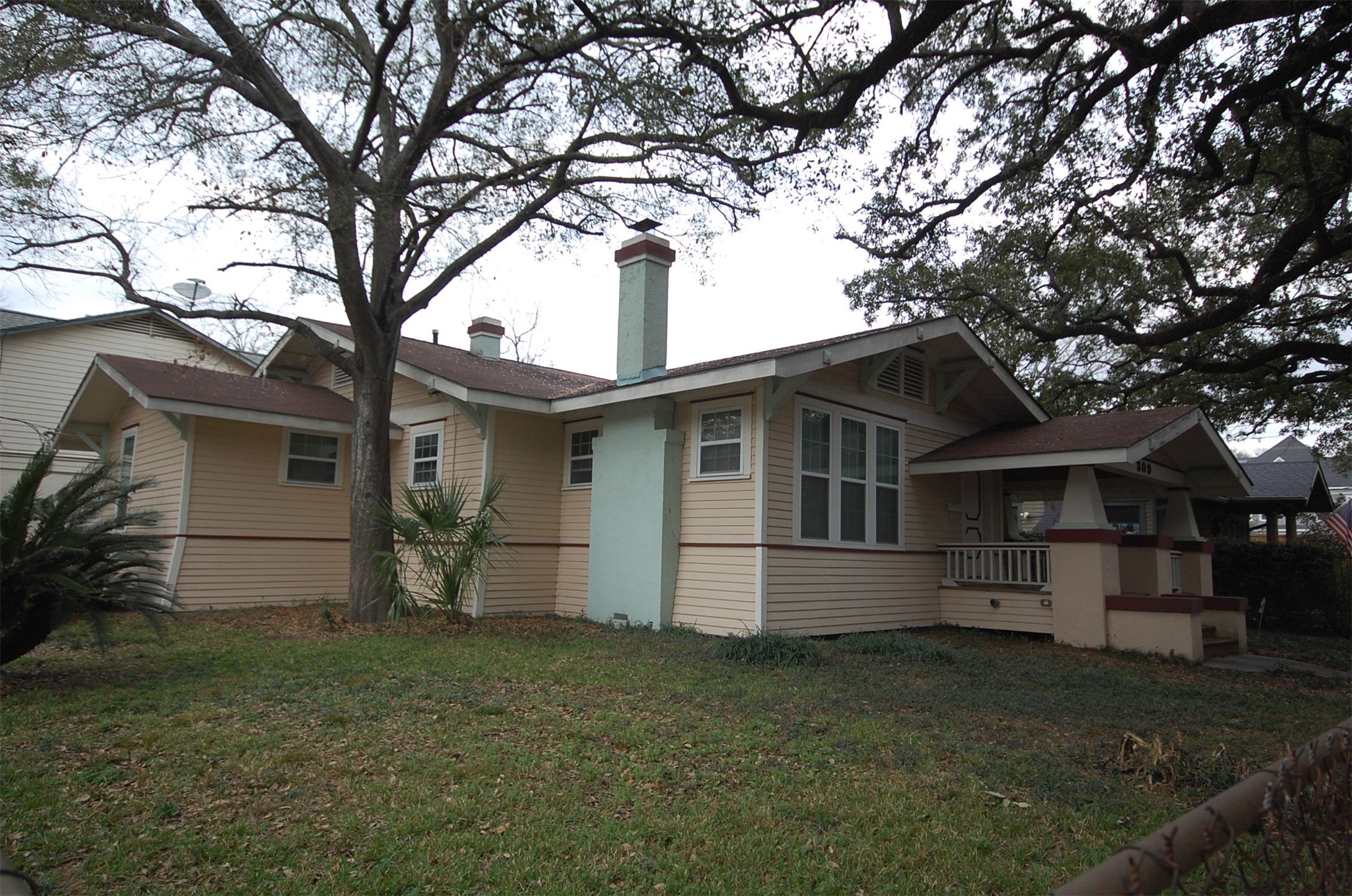 309 Bayland Avenue Houston TX 77009
