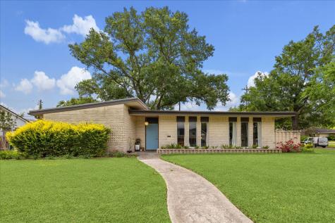 8102 Wilmerdean Street Houston TX 77061
