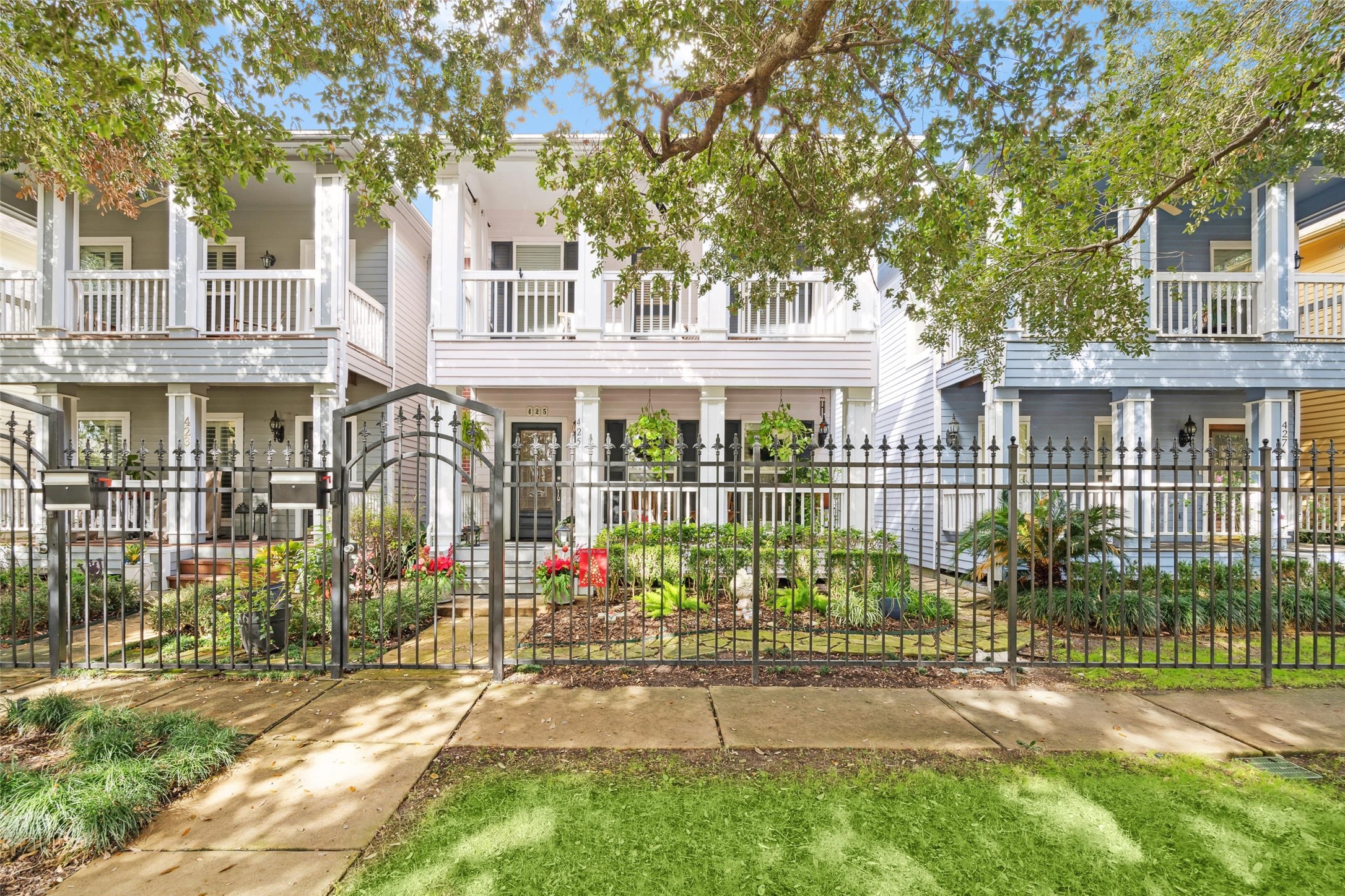425 Westmoreland Street Houston TX 77006