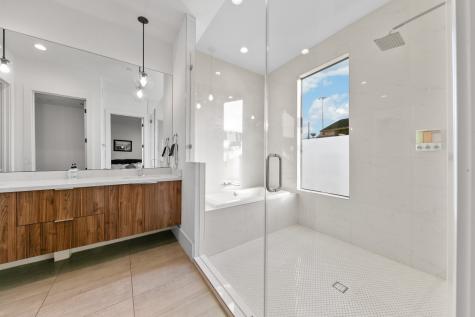 606 Oakley Street Houston TX 77006