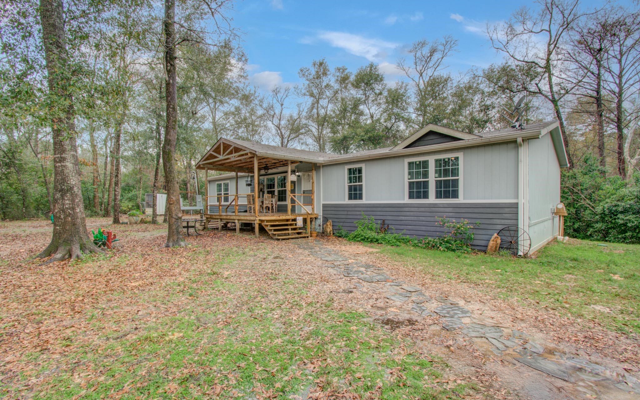 29 Disher Circle Huffman TX 77336