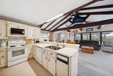 215 Selkirk Road Matagorda TX 77414