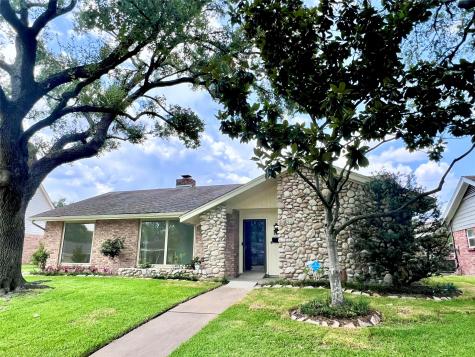 8806 Rowan Lane Houston TX 77036
