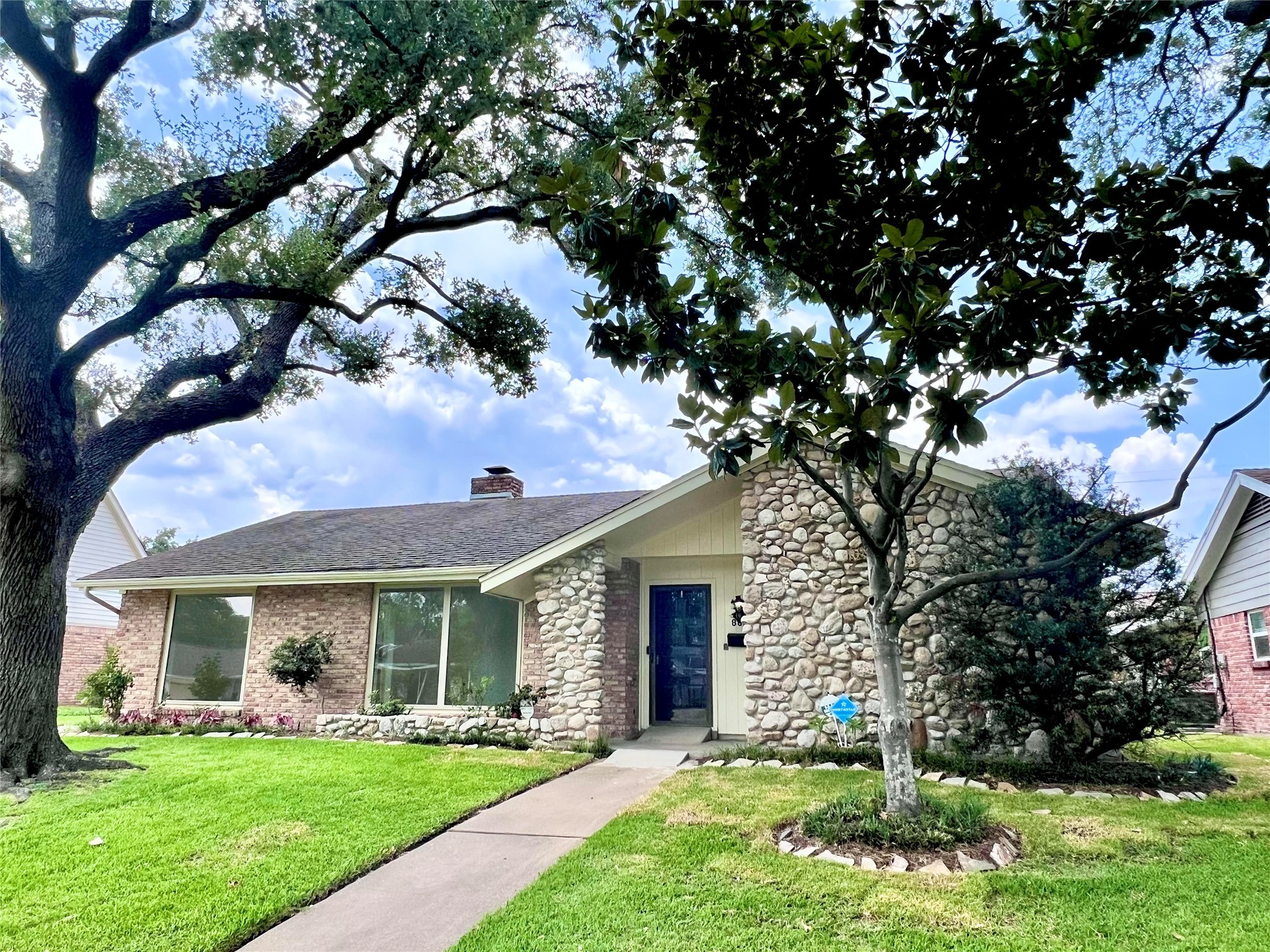 8806 Rowan Lane Houston TX 77036