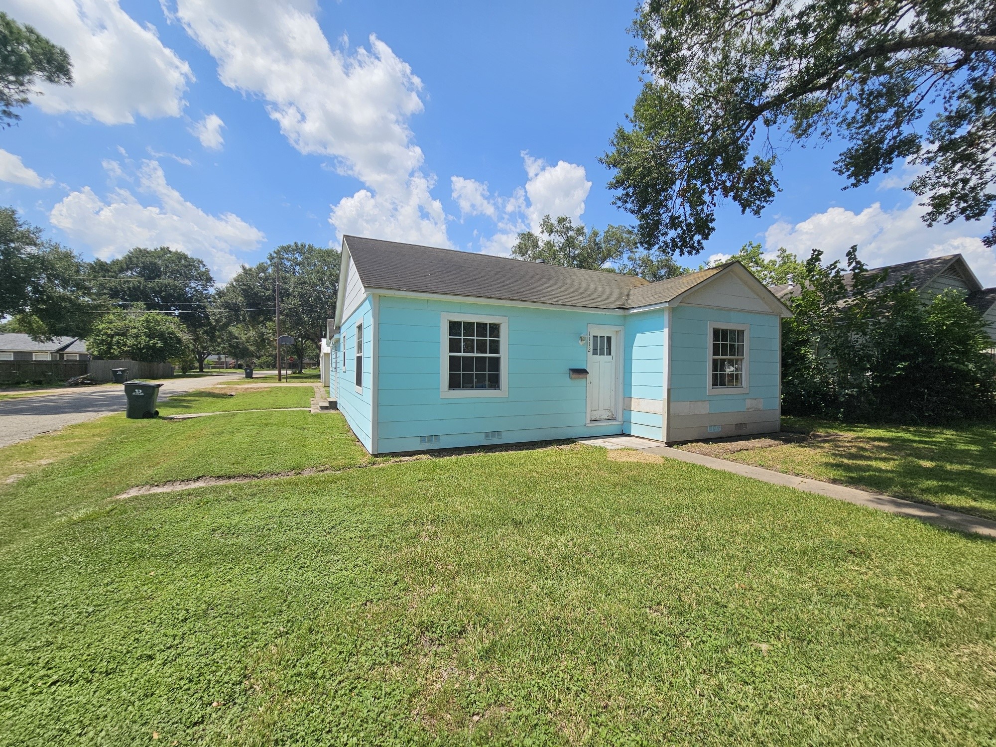 1112 Alvin Street El Campo TX 77437