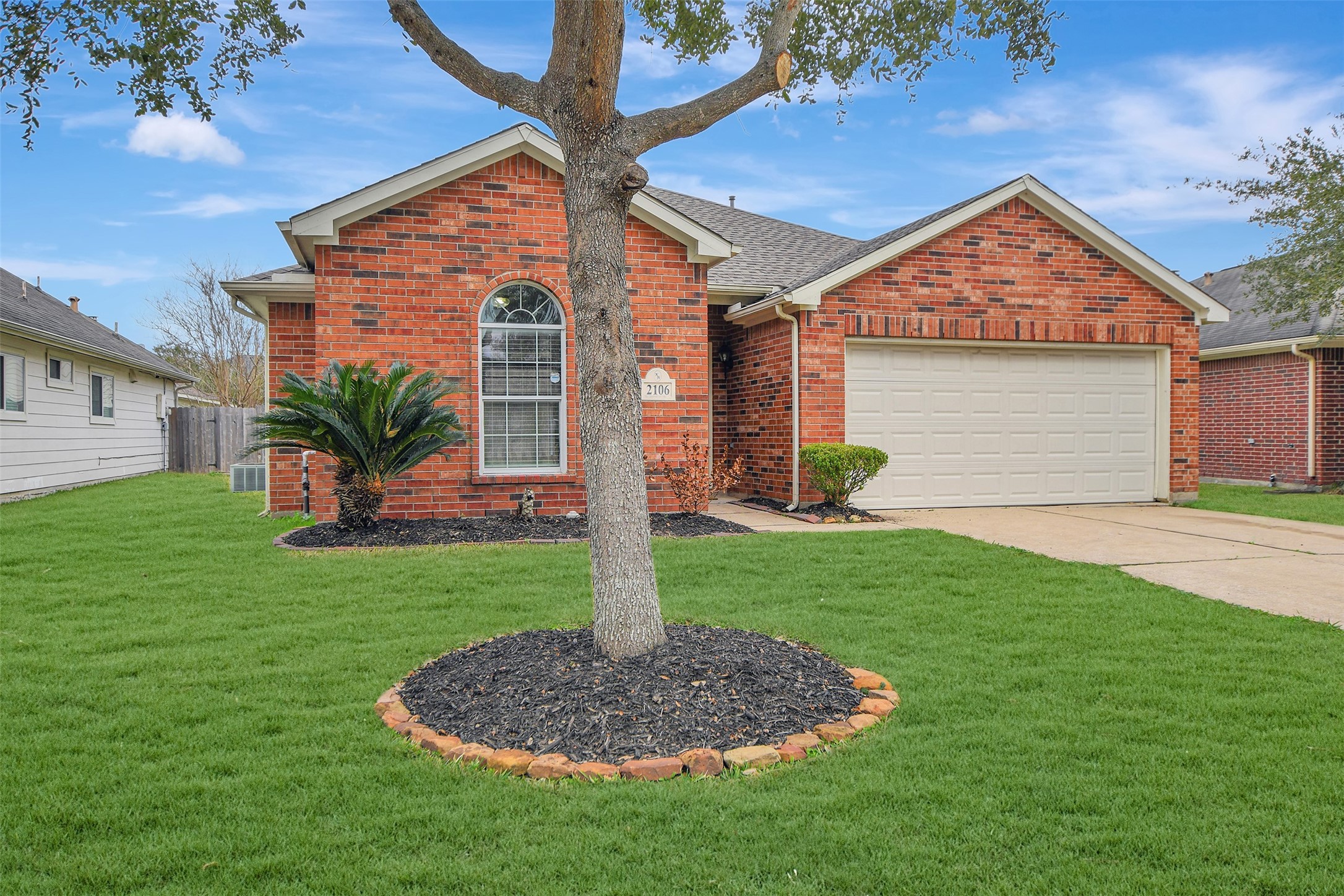 2106 Beacon Light Lane Fresno TX 77545