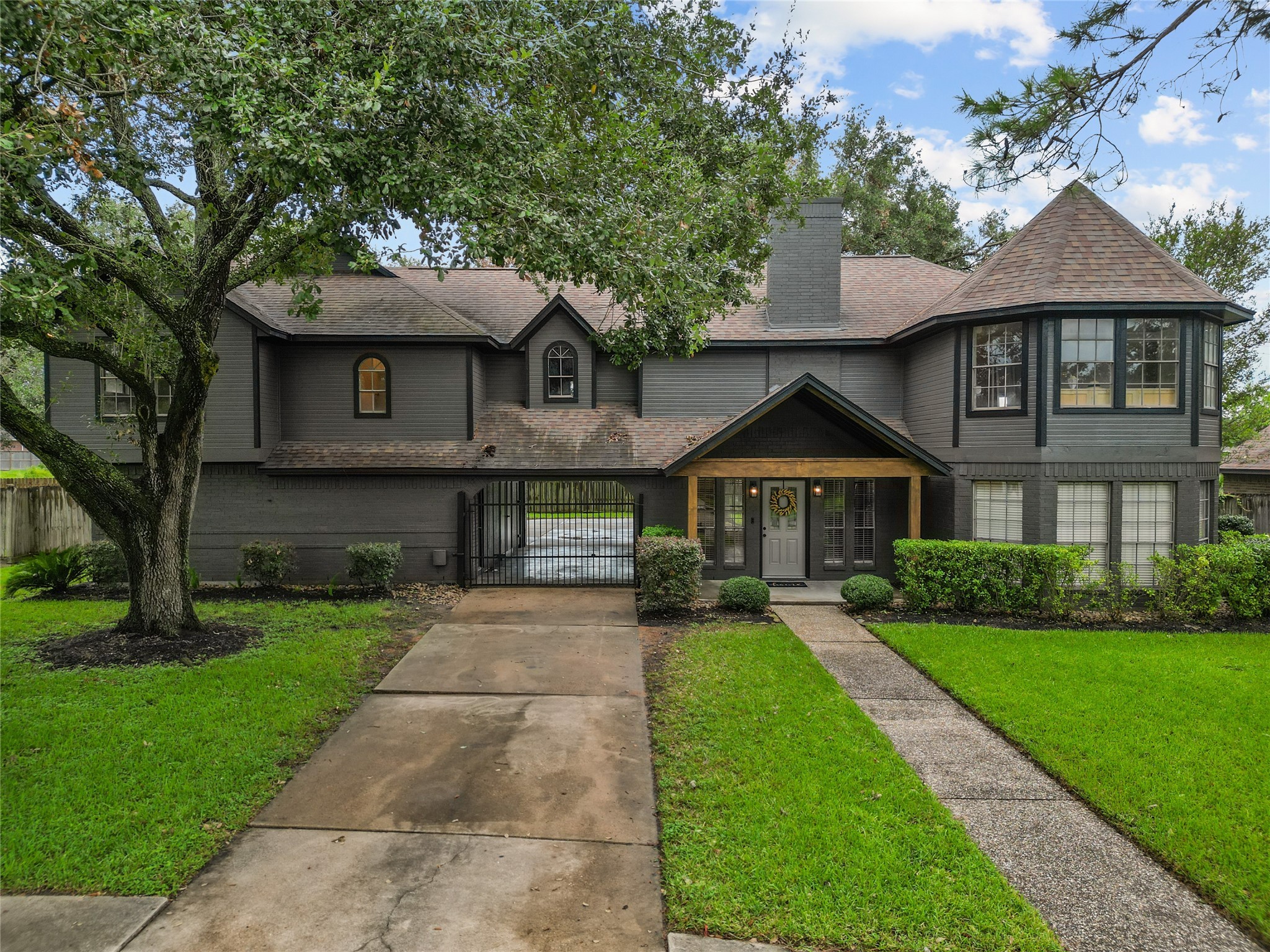 1210 Middlecreek Street Friendswood TX 77546
