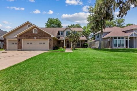 63 S Calla Lily Court Lake Jackson TX 77566