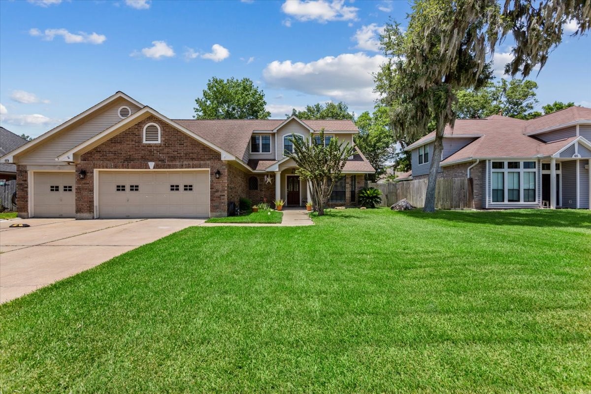 63 S Calla Lily Court Lake Jackson TX 77566
