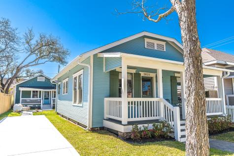 3825 Avenue N 1/2 Galveston TX 77550