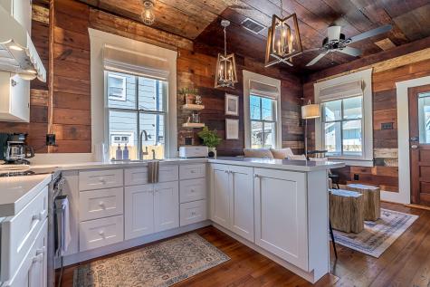 3825 Avenue N 1/2 Galveston TX 77550