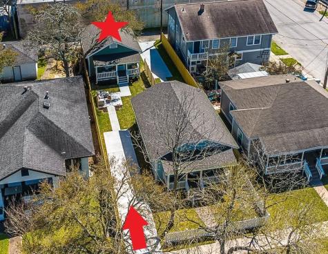 3825 Avenue N 1/2 Galveston TX 77550