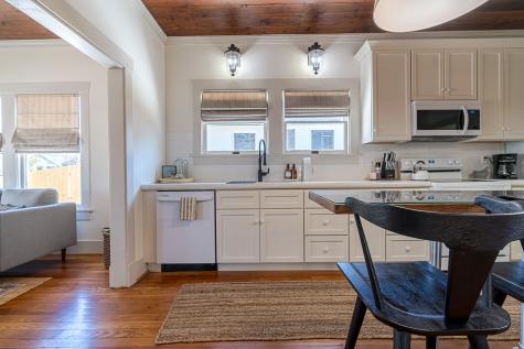 3825 Avenue N 1/2 Galveston TX 77550
