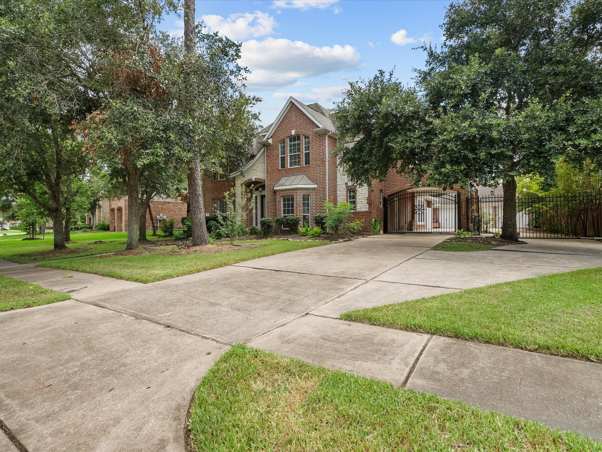 3430 Queensburg Lane Friendswood TX 77546