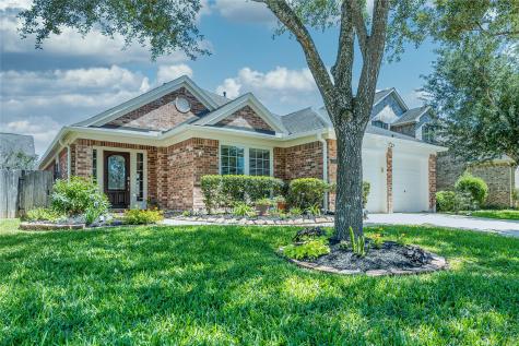 2011 Shore Breeze Drive Pearland TX 77584