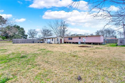 838 County Road 925b Alvin TX 77511