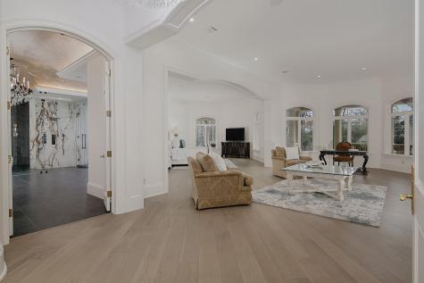 88 W Grand Regency Circle The Woodlands TX 77382