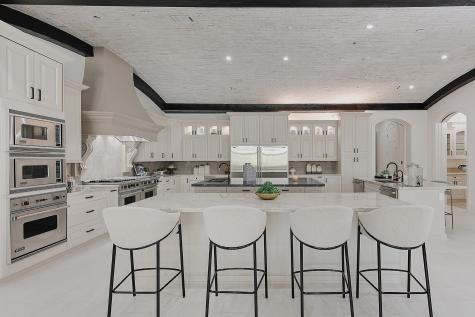 88 W Grand Regency Circle The Woodlands TX 77382