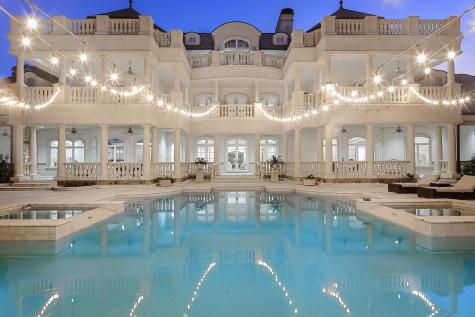 88 W Grand Regency Circle The Woodlands TX 77382