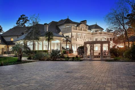 88 W Grand Regency Circle The Woodlands TX 77382