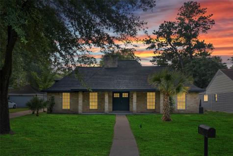 1707 Sweet Grass Trail Houston TX 77090