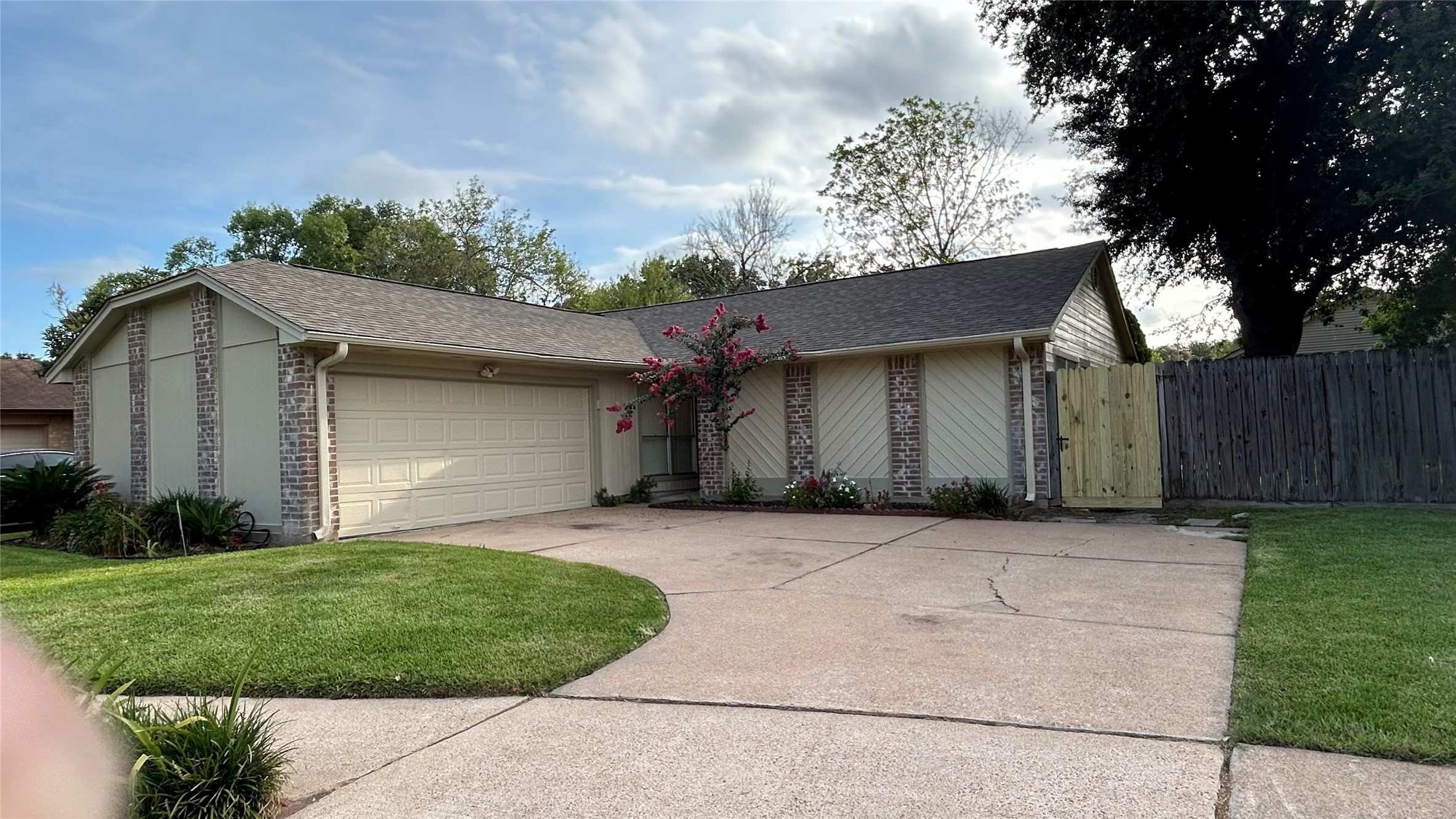 6510 La Violetta Drive Houston TX 77083
