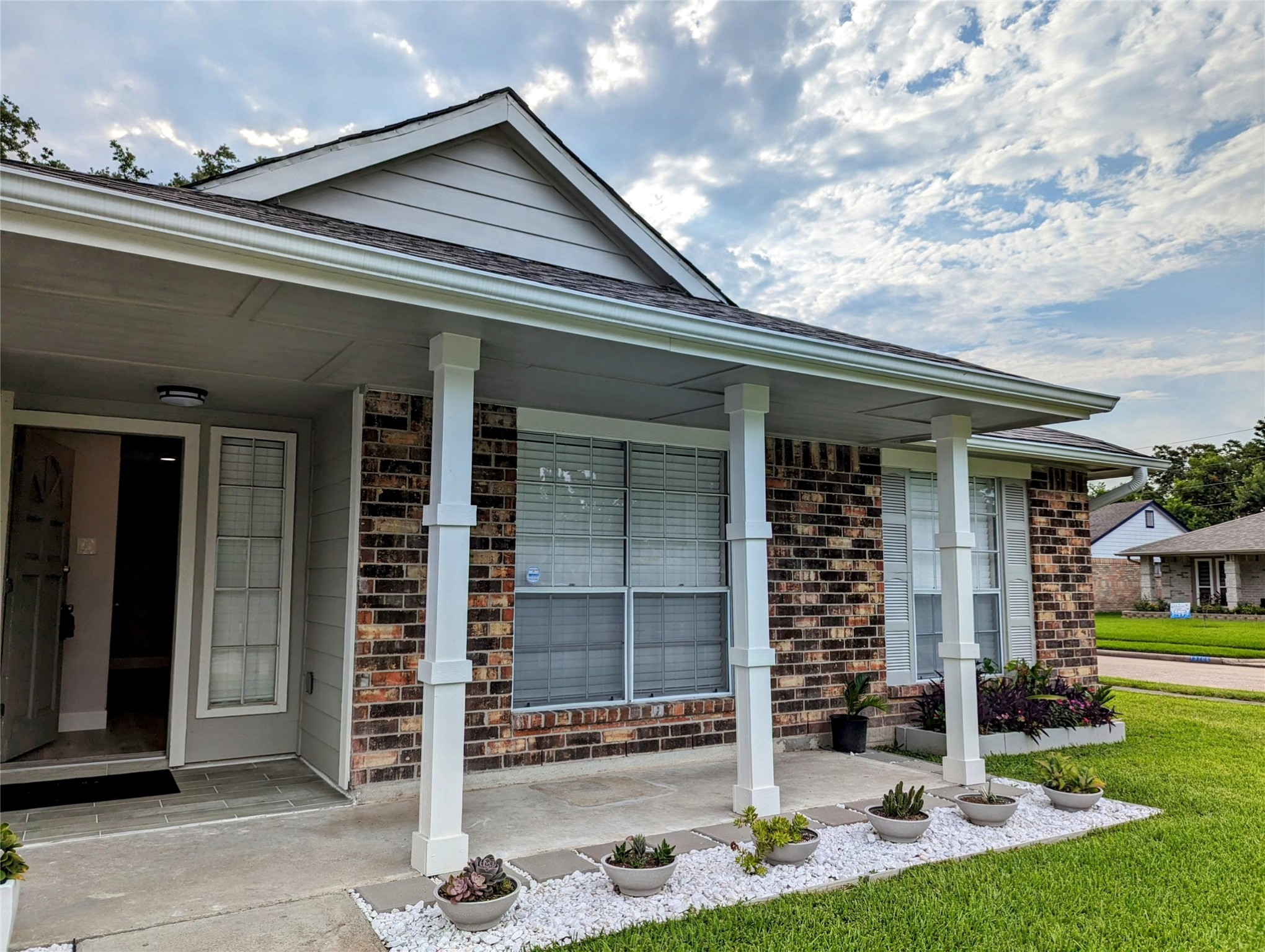 2117 Chesswood Circle Sugar Land TX 77478