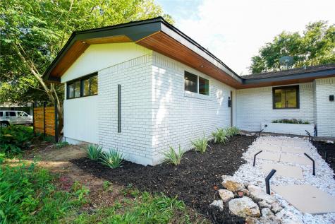 109 N Bayou Drive Hitchcock TX 77563