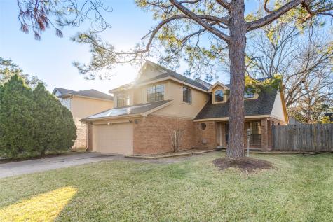 1703 Regal Blue Court Fresno TX 77545