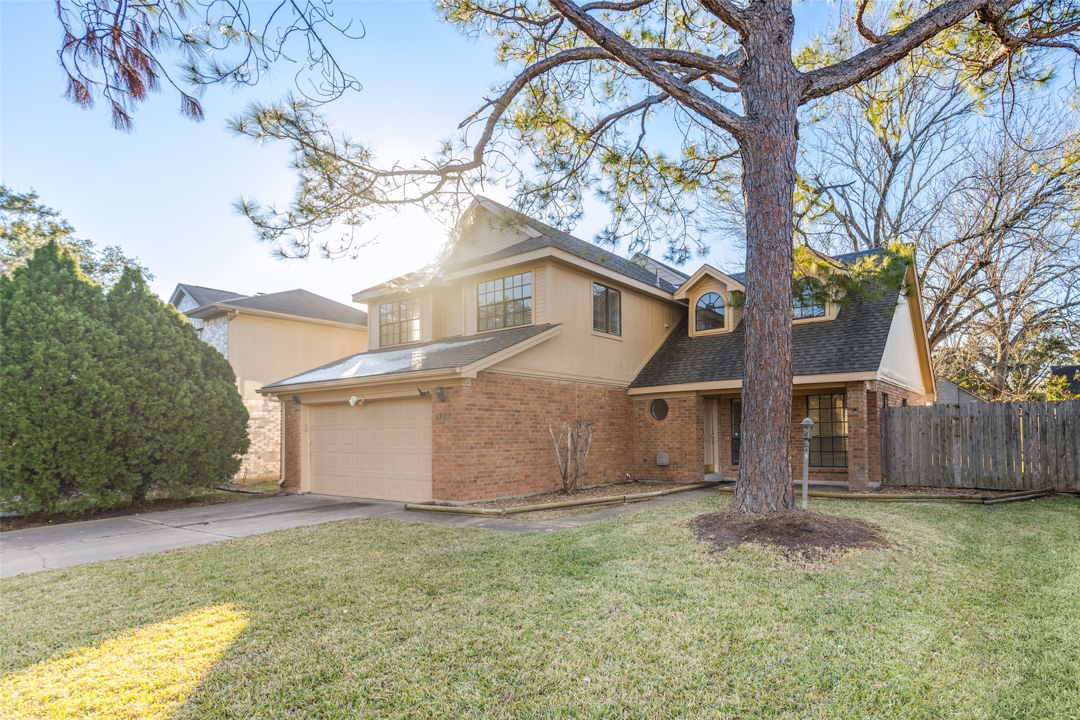 1703 Regal Blue Court Fresno TX 77545