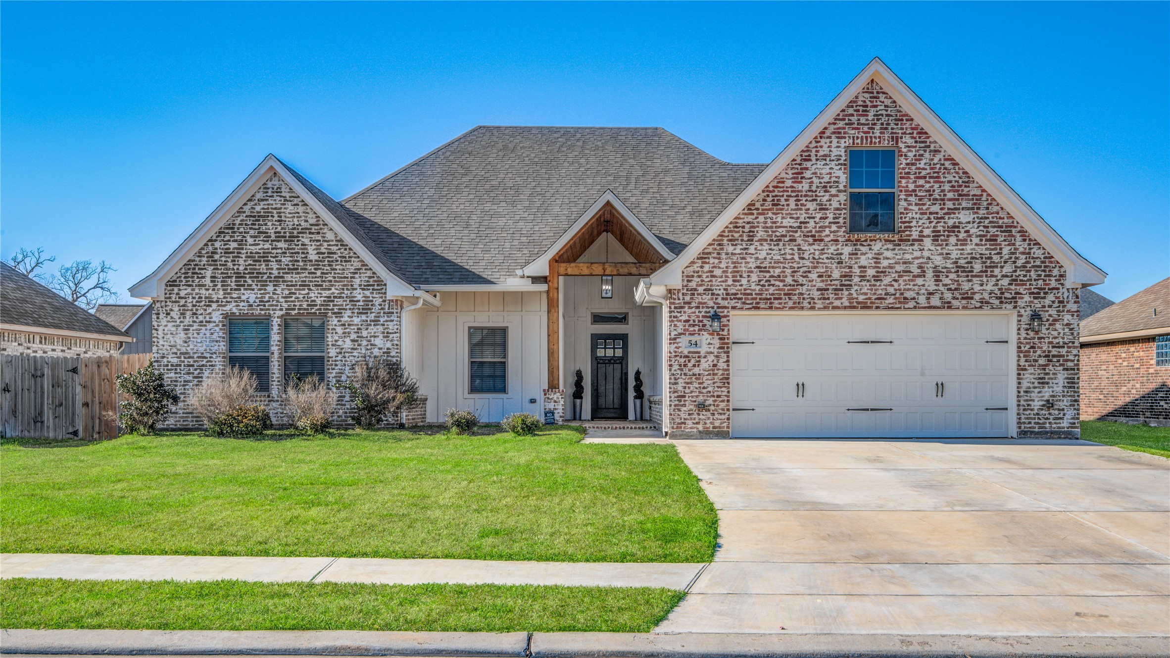 54 Sundrop Court Lake Jackson TX 77566