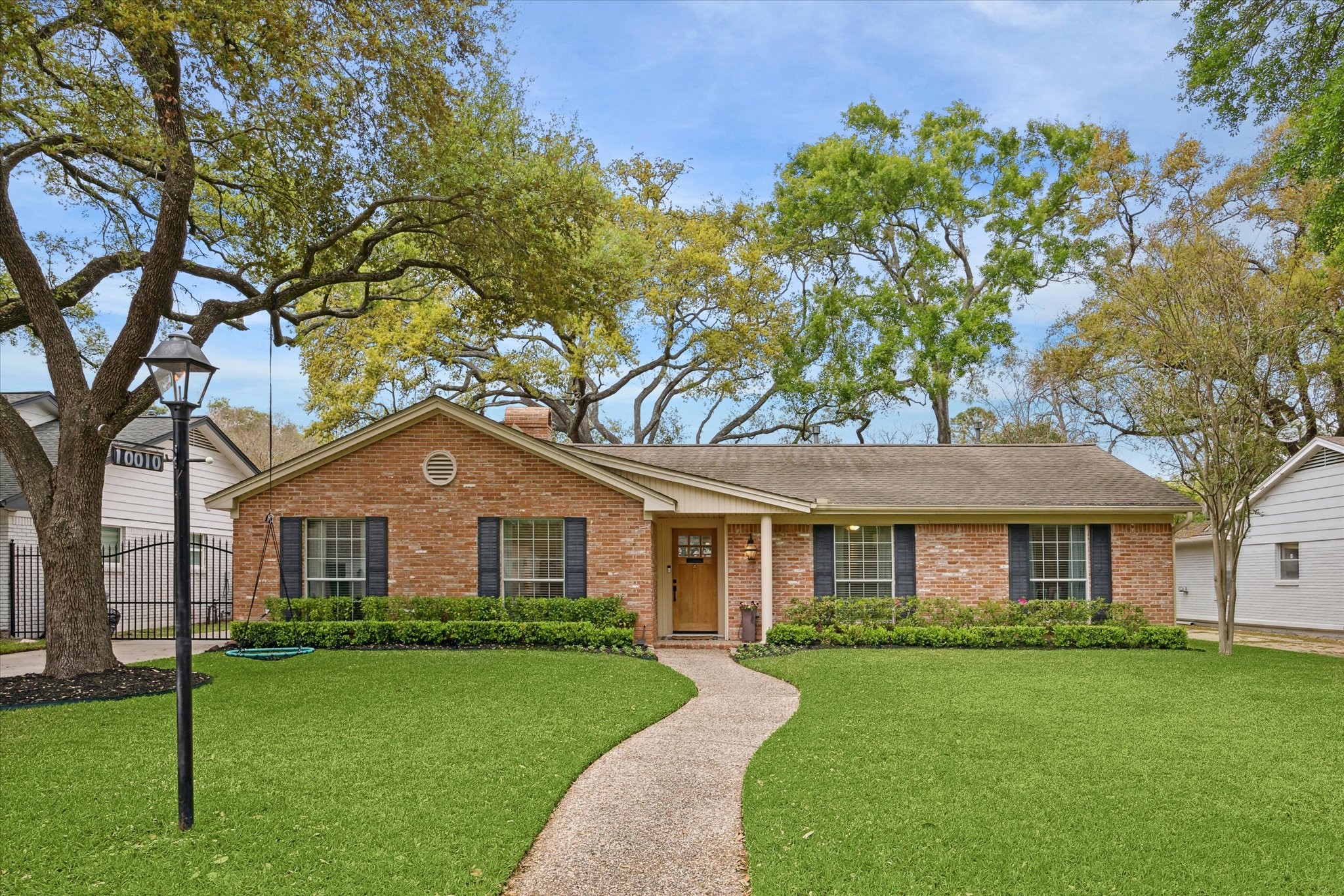 10010 Wickersham Lane Houston TX 77042