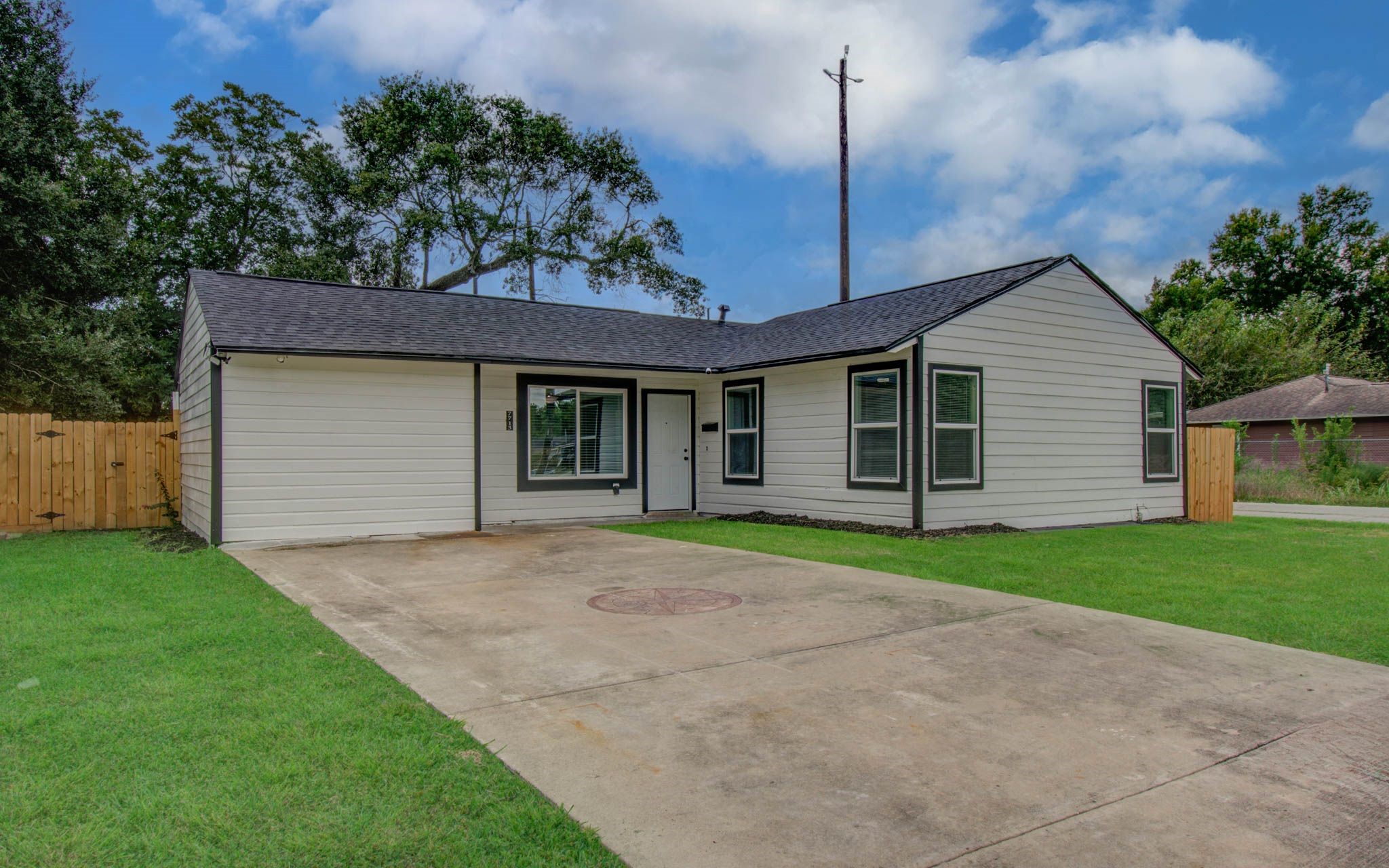 7713 Street Lo Road Houston TX 77033