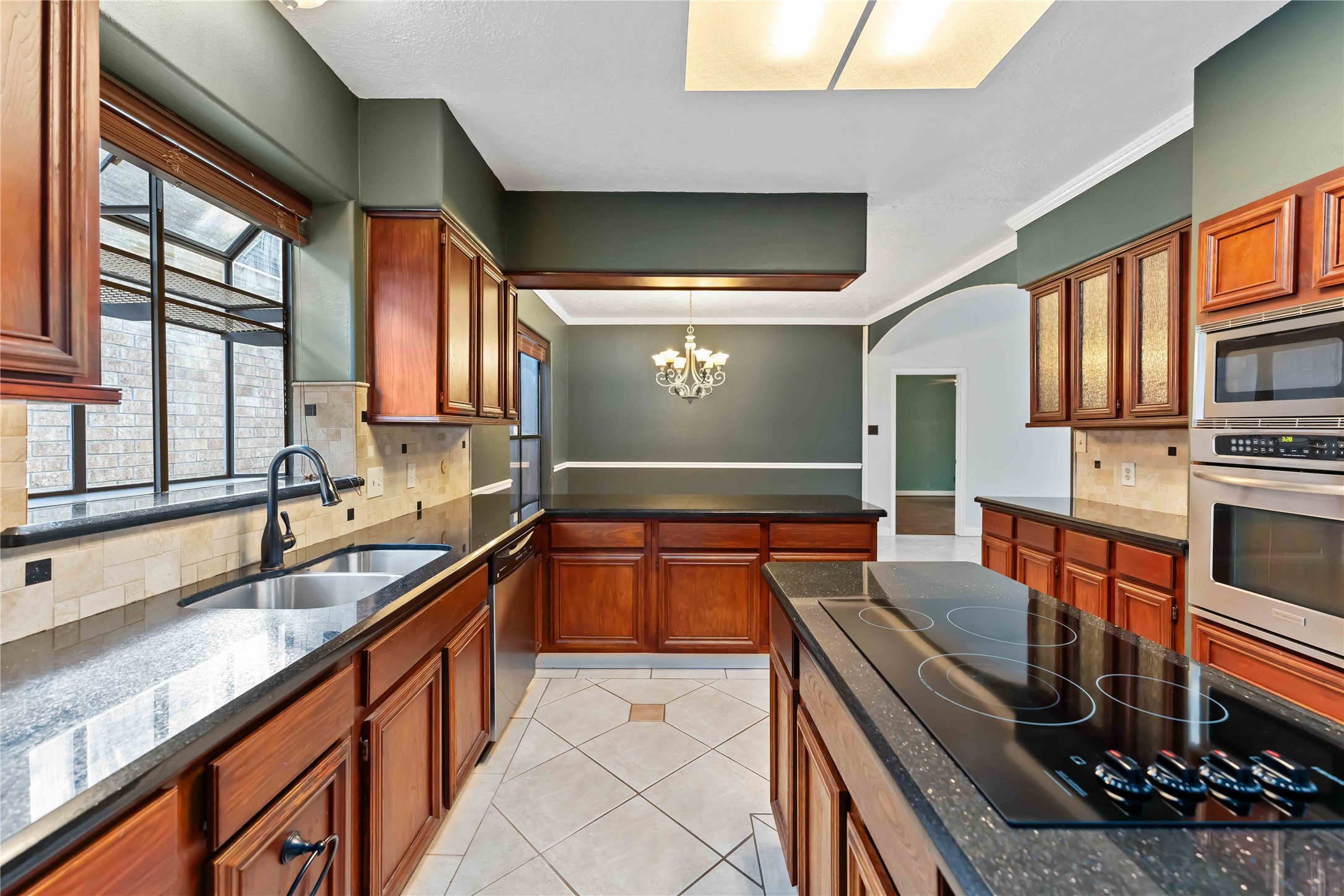 1914 Mosa Creek Court Houston TX 77017