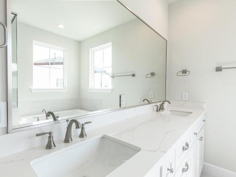 2806 Grand Fountains Drive I Houston TX 77054