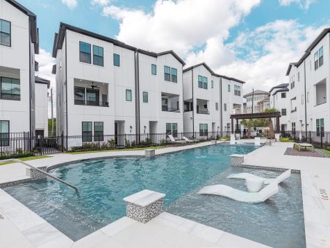 2806 Grand Fountains Drive I Houston TX 77054