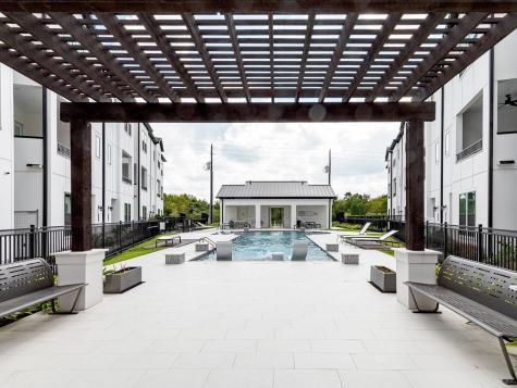 2806 Grand Fountains Drive I Houston TX 77054