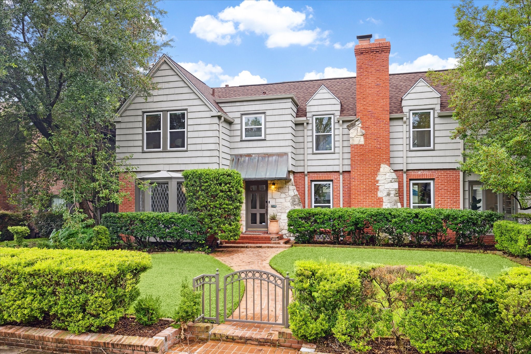 2014 Addison Road Houston TX 77030